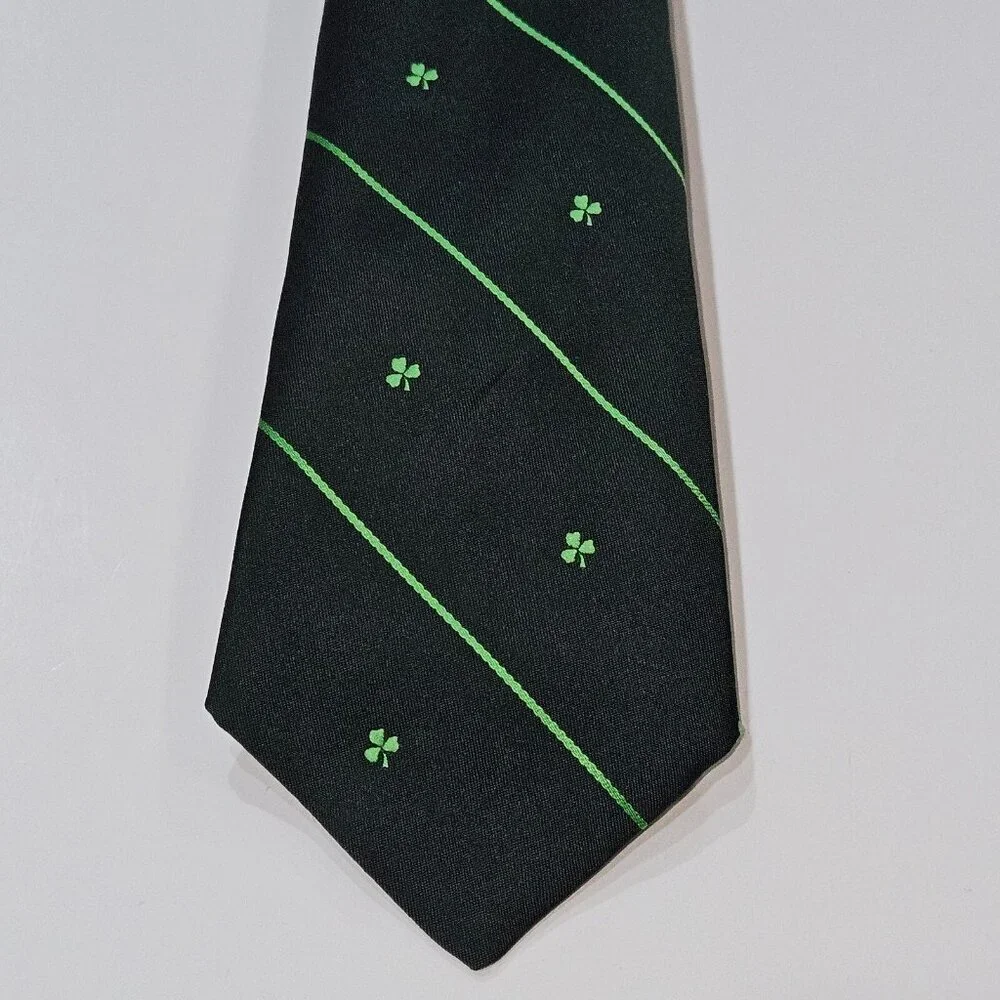 VTG CTC St. Patrick’s Day Shamrock Neck Tie Green Stripe Clover Made in Ireland